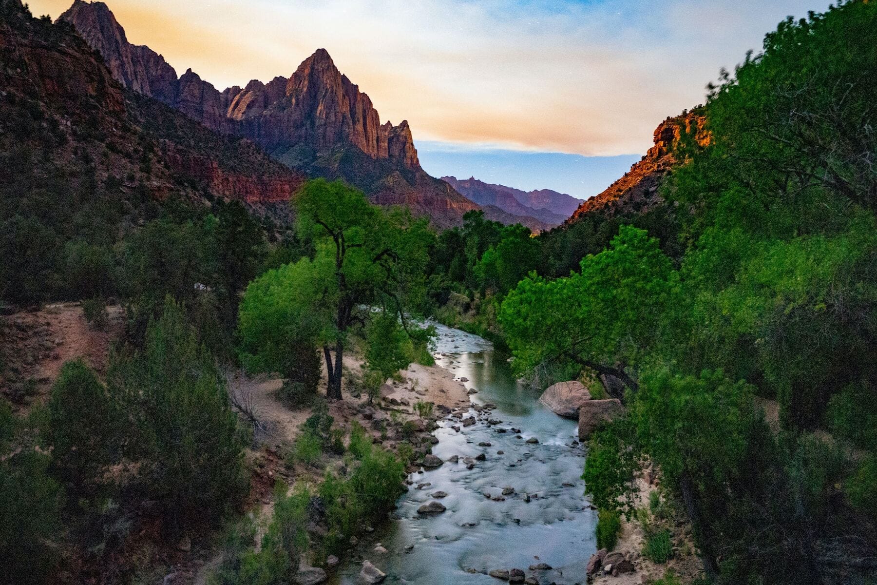 Image of Zion National Park in Utah - Book Outdoors