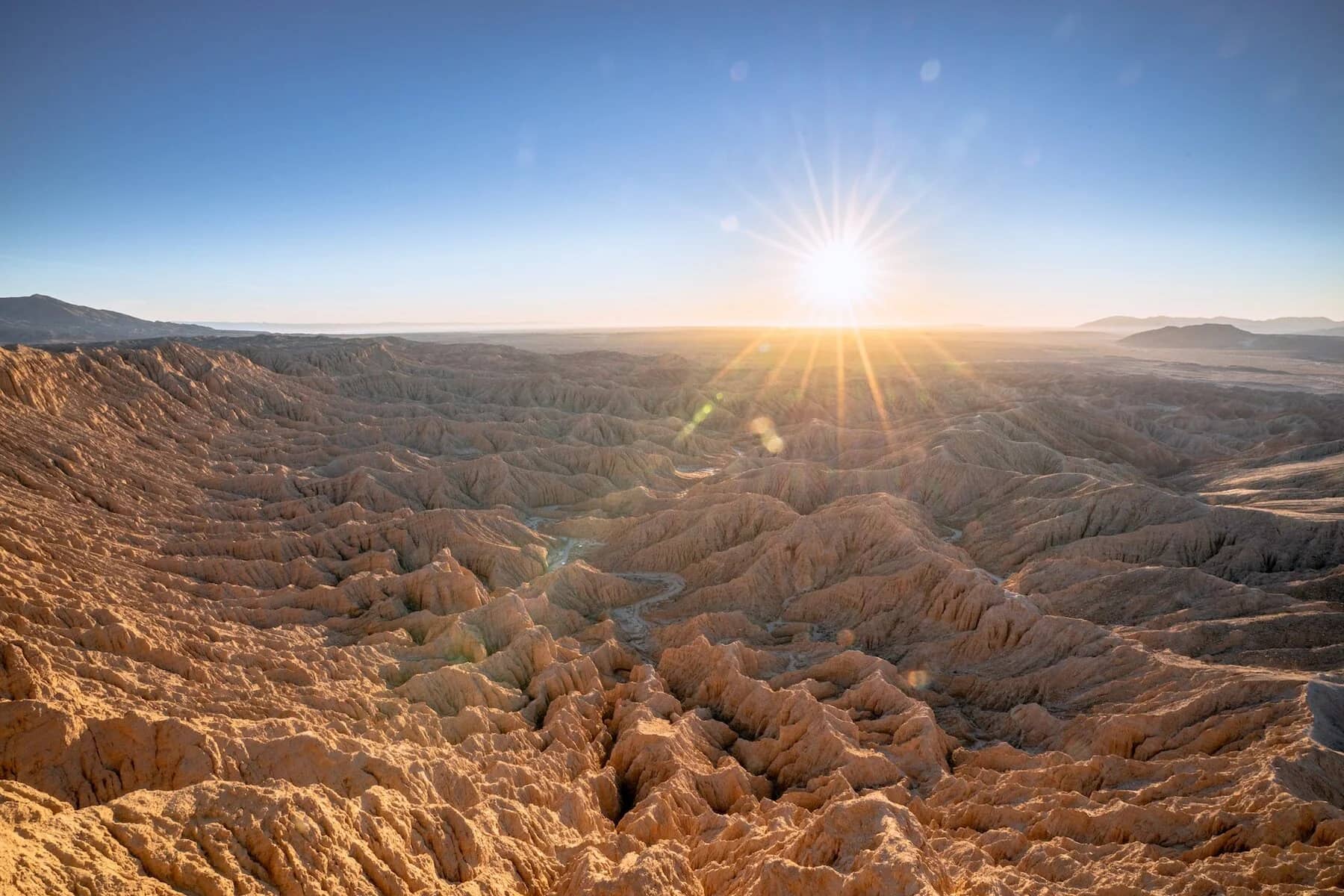 Image of Anza Borrego State Park to convey the best hikes in Southern California